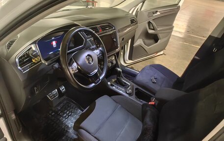 Volkswagen Tiguan II, 2018 год, 2 899 000 рублей, 27 фотография