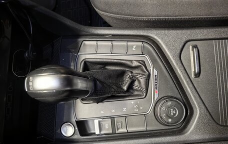 Volkswagen Tiguan II, 2018 год, 2 899 000 рублей, 25 фотография