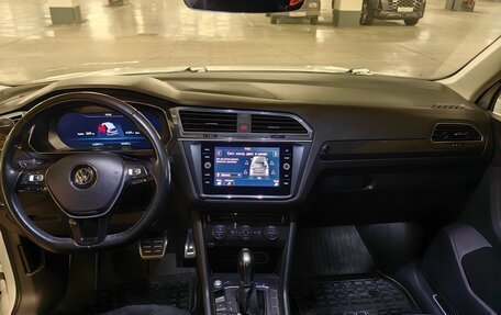 Volkswagen Tiguan II, 2018 год, 2 899 000 рублей, 26 фотография