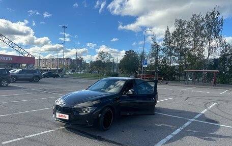 BMW 3 серия, 2013 год, 1 500 000 рублей, 4 фотография