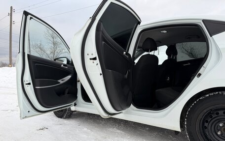 Hyundai Solaris II рестайлинг, 2013 год, 600 000 рублей, 5 фотография