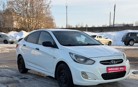 Hyundai Solaris II рестайлинг, 2013 год, 600 000 рублей, 4 фотография