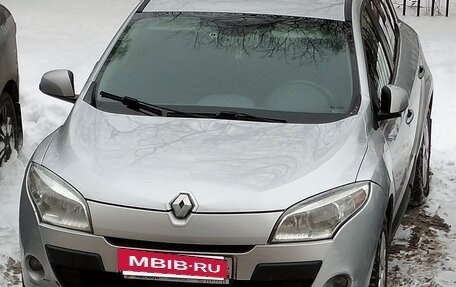 Renault Megane III, 2012 год, 700 000 рублей, 3 фотография