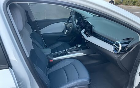 Chevrolet Monza, 2023 год, 1 675 000 рублей, 19 фотография