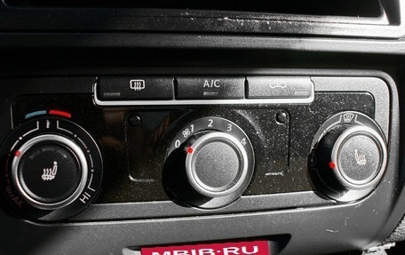 Volkswagen Jetta VI, 2014 год, 650 000 рублей, 16 фотография