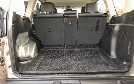 Toyota Land Cruiser Prado 150 рестайлинг 2, 2024 год, 7 560 000 рублей, 4 фотография