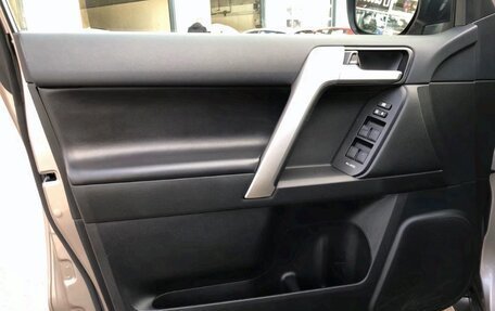 Toyota Land Cruiser Prado 150 рестайлинг 2, 2024 год, 7 560 000 рублей, 15 фотография