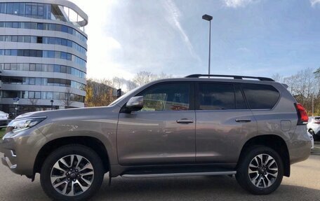 Toyota Land Cruiser Prado 150 рестайлинг 2, 2024 год, 7 560 000 рублей, 16 фотография