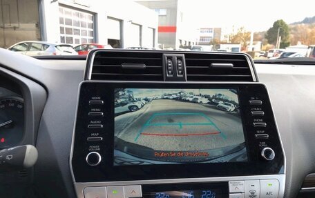 Toyota Land Cruiser Prado 150 рестайлинг 2, 2024 год, 7 560 000 рублей, 20 фотография