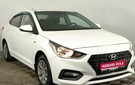 Hyundai Solaris II рестайлинг, 2019 год, 950 000 рублей, 1 фотография