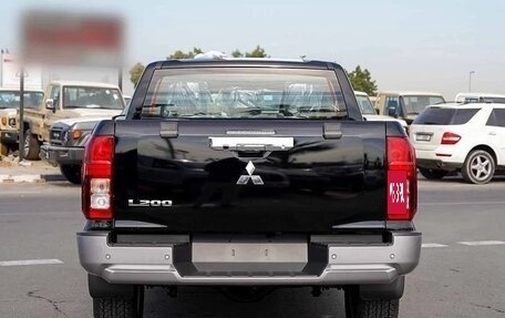 Mitsubishi L200, 2025 год, 4 250 000 рублей, 5 фотография