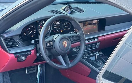 Porsche 911, 2024 год, 23 205 000 рублей, 16 фотография