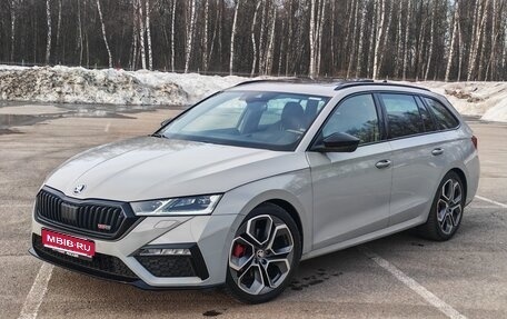 Skoda Octavia RS, 2021 год, 4 990 000 рублей, 1 фотография