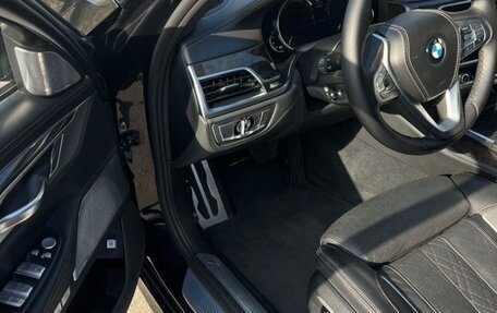 BMW 7 серия, 2015 год, 4 000 000 рублей, 14 фотография