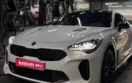 KIA Stinger I, 2018 год, 2 800 000 рублей, 1 фотография