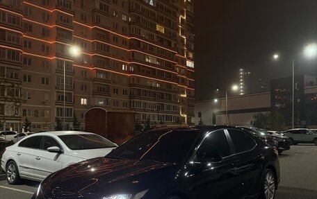 Toyota Camry, 2020 год, 2 600 000 рублей, 2 фотография