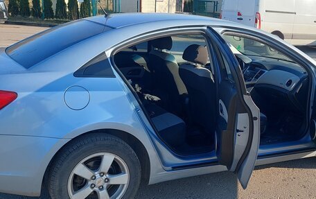 Chevrolet Cruze II, 2011 год, 870 000 рублей, 6 фотография