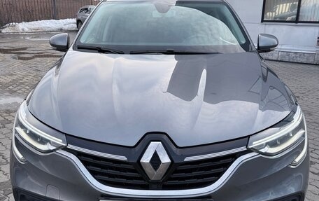 Renault Arkana I, 2022 год, 1 690 000 рублей, 2 фотография