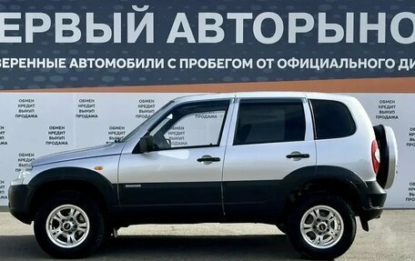 Chevrolet Niva I рестайлинг, 2010 год, 499 000 рублей, 8 фотография