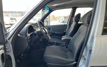 Chevrolet Niva I рестайлинг, 2010 год, 499 000 рублей, 10 фотография