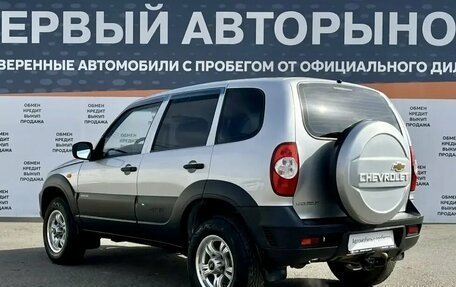 Chevrolet Niva I рестайлинг, 2010 год, 499 000 рублей, 7 фотография