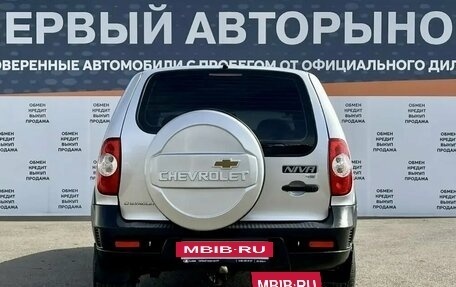 Chevrolet Niva I рестайлинг, 2010 год, 499 000 рублей, 6 фотография