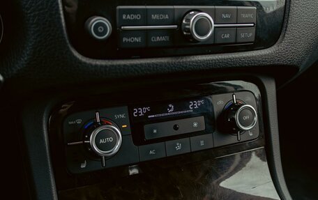 Volkswagen Touareg III, 2014 год, 2 095 000 рублей, 15 фотография