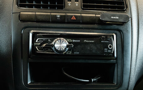 Volkswagen Polo VI (EU Market), 2012 год, 659 000 рублей, 14 фотография