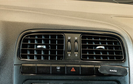 Volkswagen Polo VI (EU Market), 2012 год, 659 000 рублей, 13 фотография