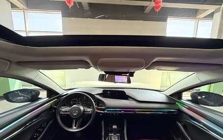 Mazda 3, 2022 год, 2 000 000 рублей, 8 фотография