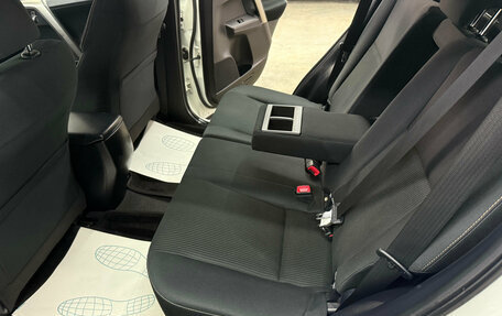 Toyota RAV4, 2014 год, 1 880 000 рублей, 21 фотография