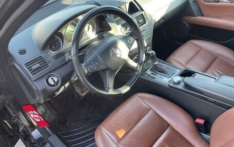 Mercedes-Benz C-Класс, 2010 год, 1 250 000 рублей, 9 фотография