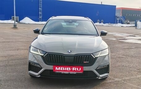 Skoda Octavia RS, 2021 год, 4 990 000 рублей, 2 фотография