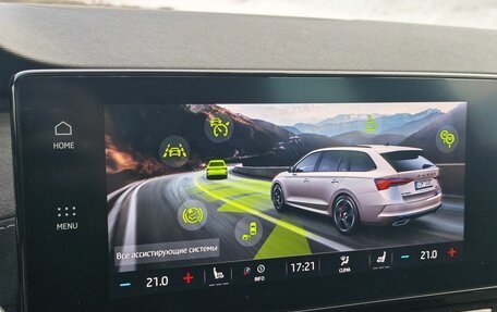 Skoda Octavia RS, 2021 год, 4 990 000 рублей, 20 фотография