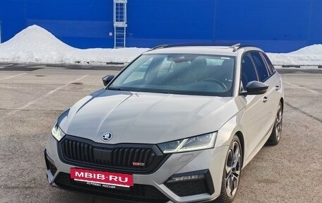 Skoda Octavia RS, 2021 год, 4 990 000 рублей, 4 фотография