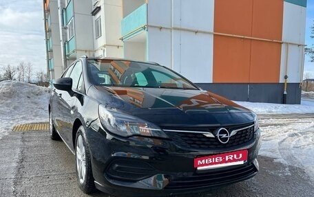 Opel Astra K, 2021 год, 1 350 000 рублей, 6 фотография
