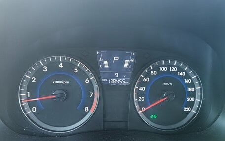 Hyundai Solaris II рестайлинг, 2013 год, 690 000 рублей, 10 фотография