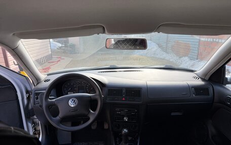 Volkswagen Golf IV, 2001 год, 320 000 рублей, 8 фотография