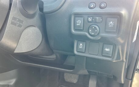 Nissan Note II рестайлинг, 2019 год, 950 000 рублей, 20 фотография