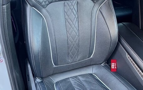 BMW 5 серия, 2019 год, 4 650 000 рублей, 13 фотография