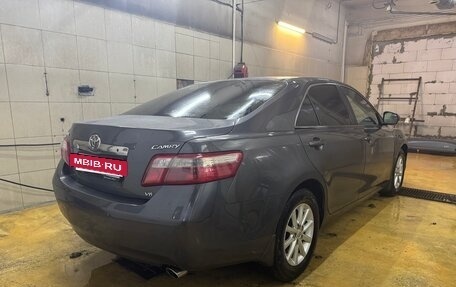 Toyota Camry, 2010 год, 999 000 рублей, 2 фотография