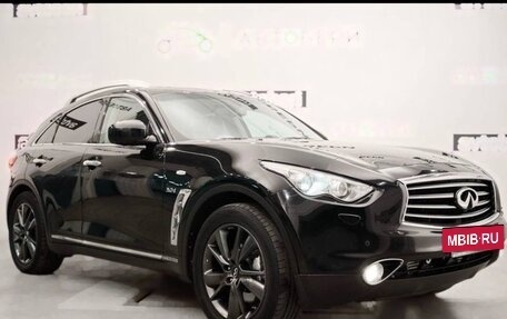 Infiniti QX70, 2014 год, 1 999 991 рублей, 3 фотография