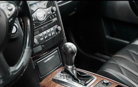 Infiniti QX70, 2014 год, 1 999 991 рублей, 14 фотография