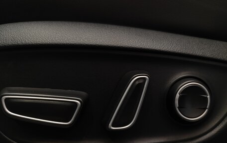 Toyota Highlander, 2025 год, 6 090 000 рублей, 19 фотография