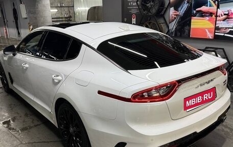 KIA Stinger I, 2018 год, 2 800 000 рублей, 3 фотография