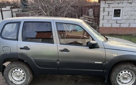 Chevrolet Niva I рестайлинг, 2013 год, 550 000 рублей, 6 фотография