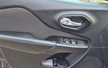 Jeep Cherokee, 2014 год, 1 390 000 рублей, 7 фотография