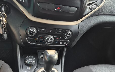 Jeep Cherokee, 2014 год, 1 390 000 рублей, 9 фотография