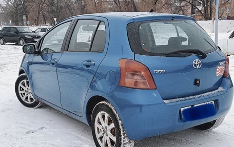 Toyota Yaris III рестайлинг, 2007 год, 595 000 рублей, 2 фотография