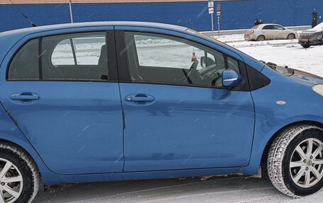 Toyota Yaris III рестайлинг, 2007 год, 595 000 рублей, 5 фотография